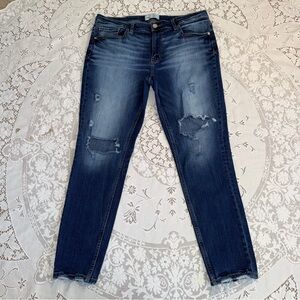BKE Dark Blue Distressed Universal Mid‎ rise Ankle Jeans size 31